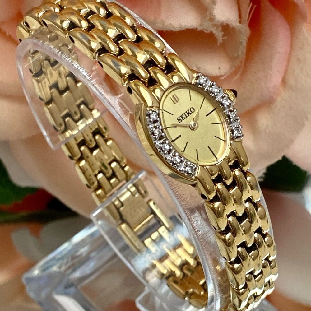 Vintage Seiko Diamond Accented Bezel Gold-Tone Dainty Dress Watch